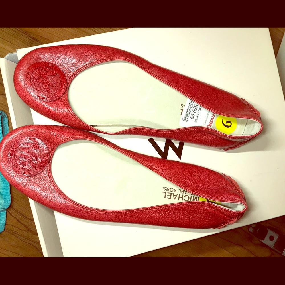 Brand new Michael Kors flats